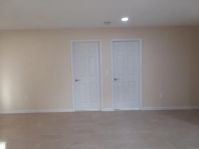 2465 Lemoine Ave #2 — Photo 6