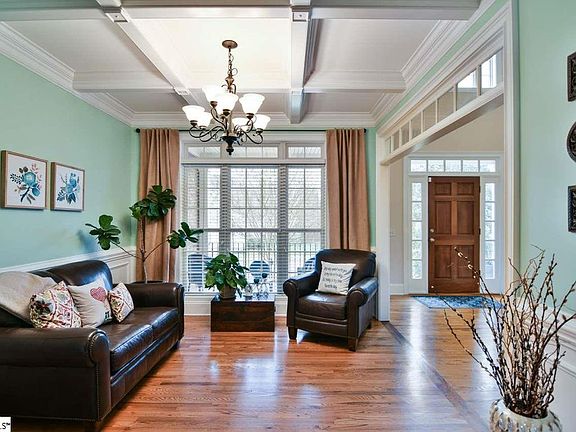 5th image of 203 Kilgore Farms Cir