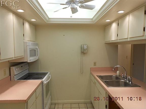 5th image of 845 E Gulf Dr #1321