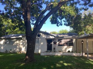 307 Sunset Dr, Comanche, TX 76442