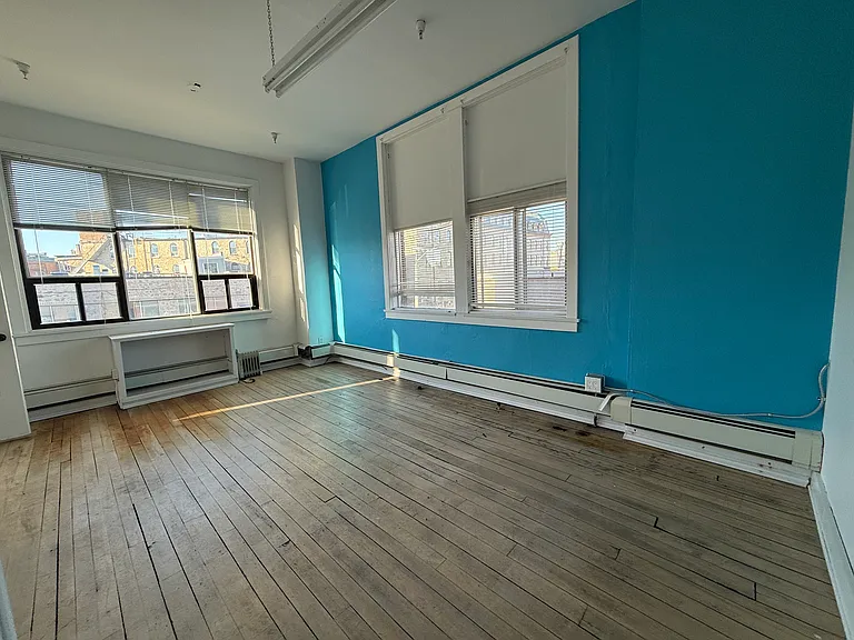 123 Woolwich St #207 — Photo 9