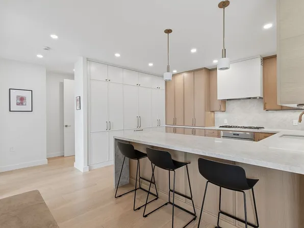 350 Albany St #10BC, New York, NY 10280