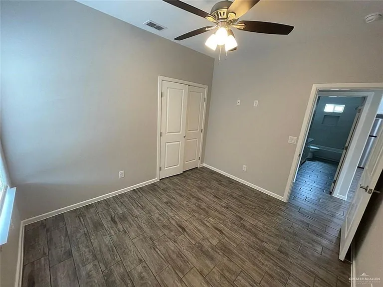 5805 Sandpiper Ave #4 — Photo 7