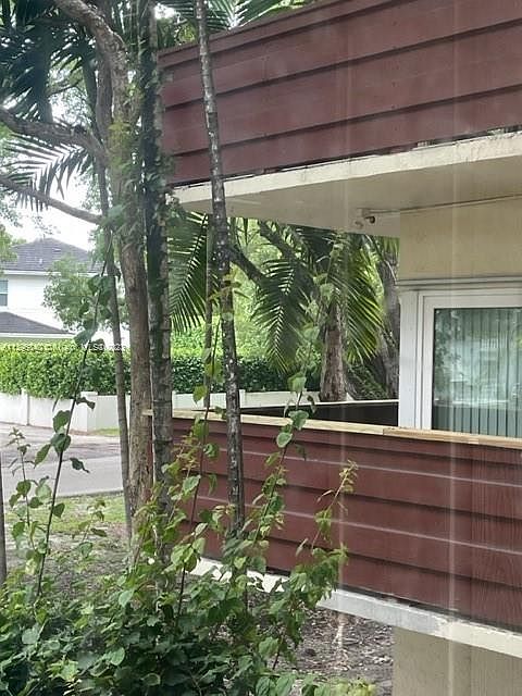 1st image of 1205 Mariposa Ave APT 218