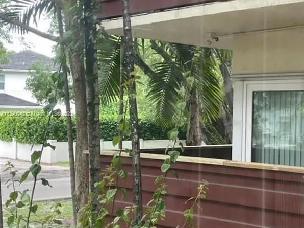 1205 Mariposa Ave APT 218, Coral Gables, FL 33146