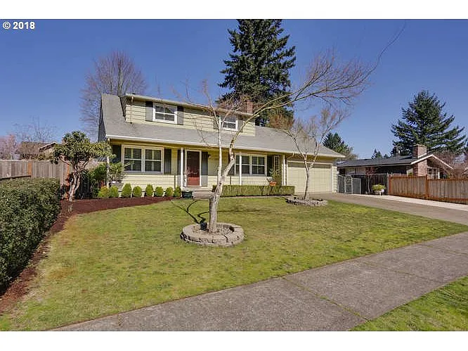 14227 NE Weidler St photo 1