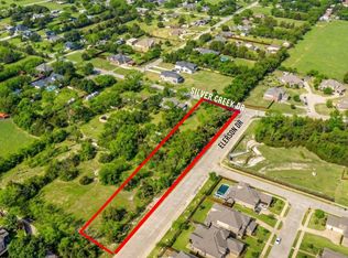 1000 Silver Creek Dr, Desoto, TX 75115