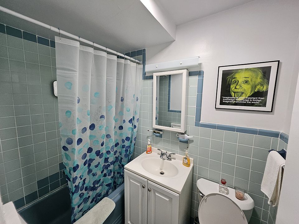 2nd image of 2533 Bath Ave #2