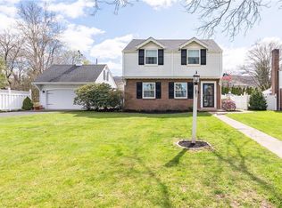 930 Buttonwood St, Emmaus, PA 18049