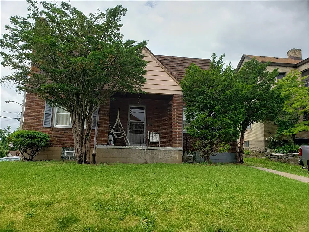 301 Spencer Ave photo 1