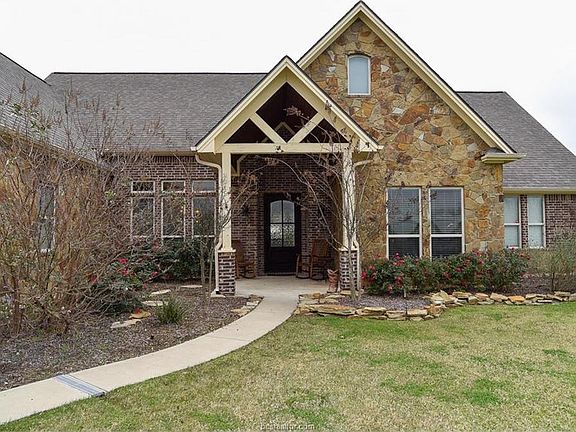 2nd image of 16375 Field Stone Ln