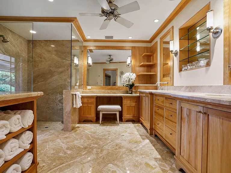90 Lighthouse Dr — Photo 16