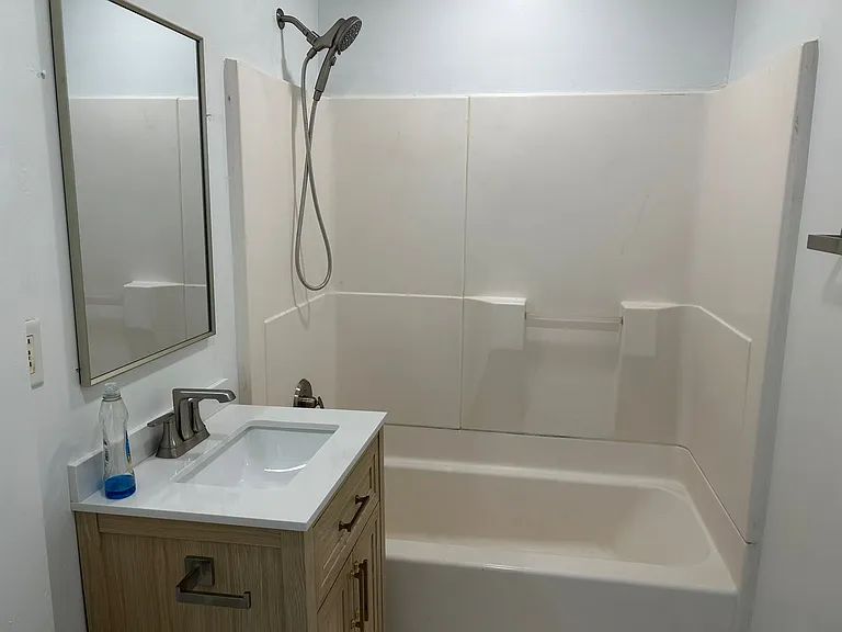 104 8th St NW APT Nate Larson - Lease Only — Photo 11