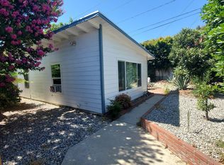 827 Parkman Dr #B, La Canada Flintridge, CA 91011
