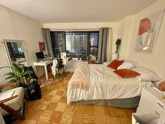 Rented by Olympia House Delaware LP | media 24