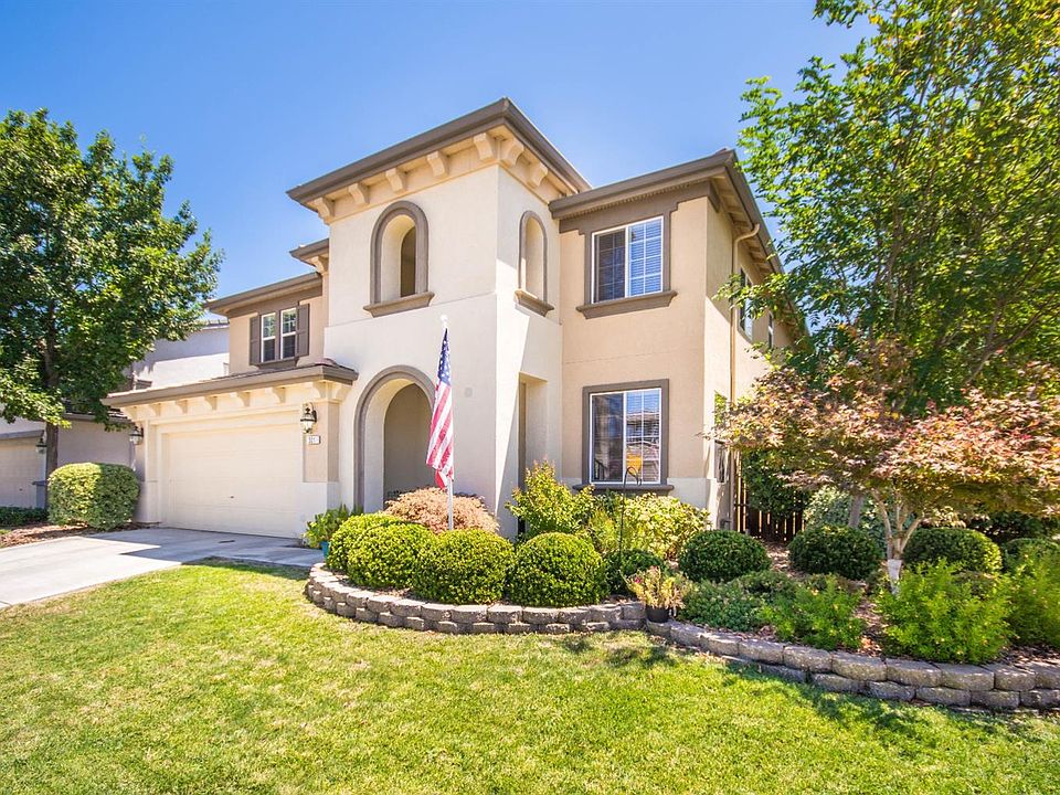 1st image of 301 Dorinda Ct