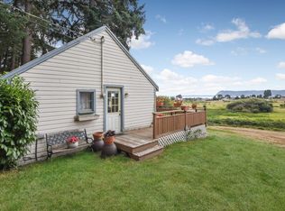 2682 Sunshine Ln, Clinton, WA 98236