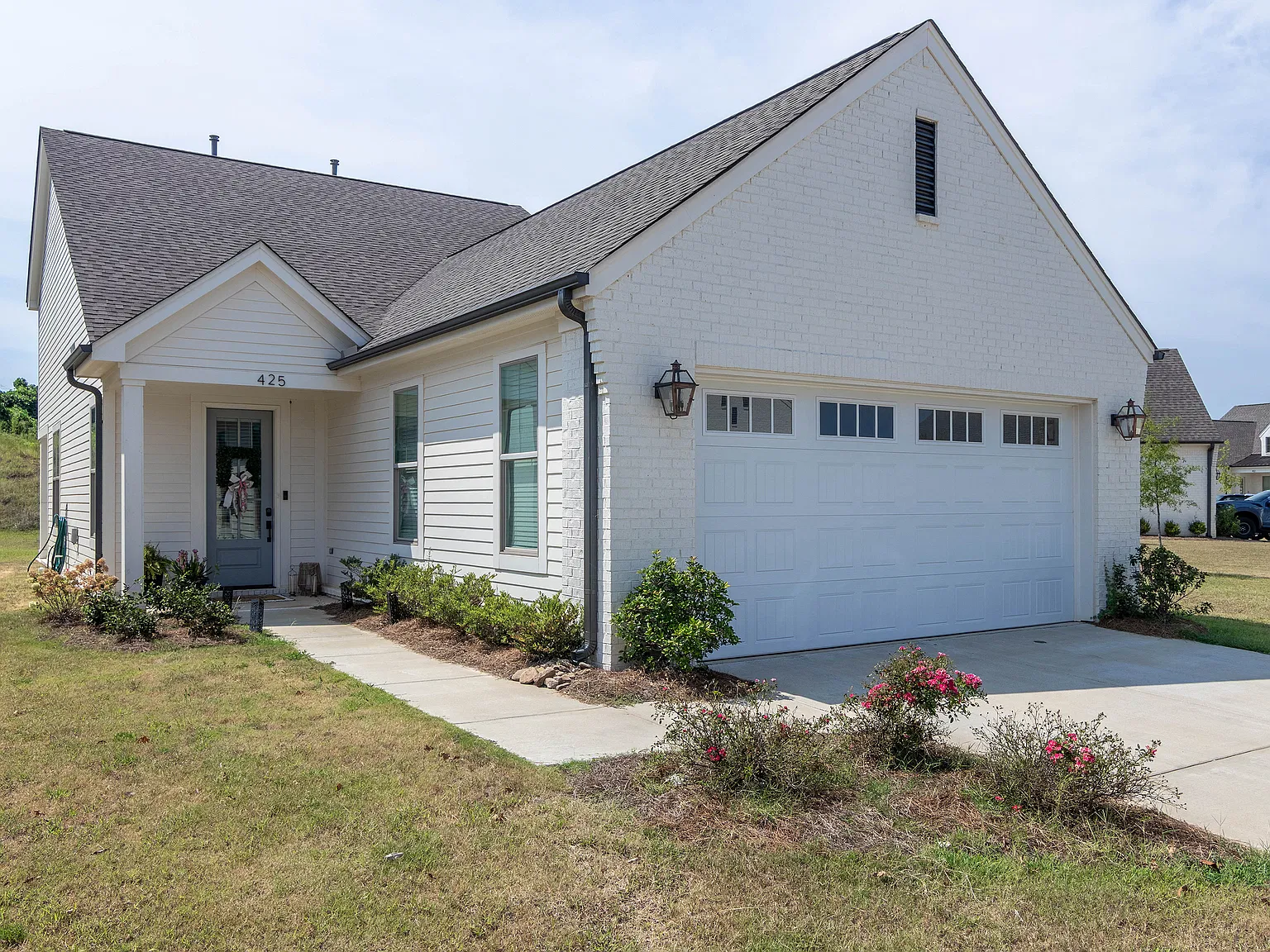 3 bed, 3.5 bath, 1923 sqft, $3,600 — Photo 1