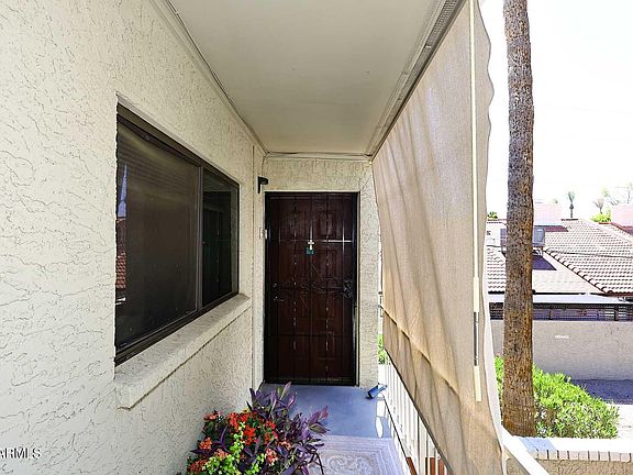 2nd image of 1302 E MARYLAND Avenue #15