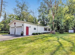 1383 Riverside Dr, Suamico, WI 54173