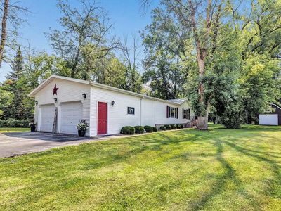 1383 Riverside Dr, Suamico, WI, 54173