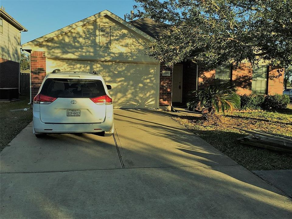 1st image of 9202 Rosewell Ct