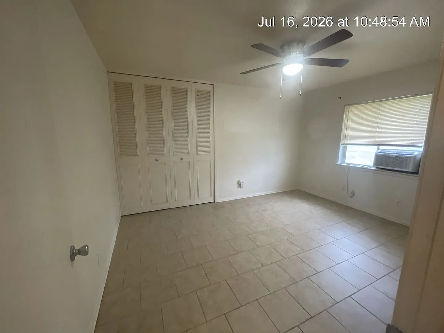 3 Bedroom/1 Bath Garden Court East — Photo 4