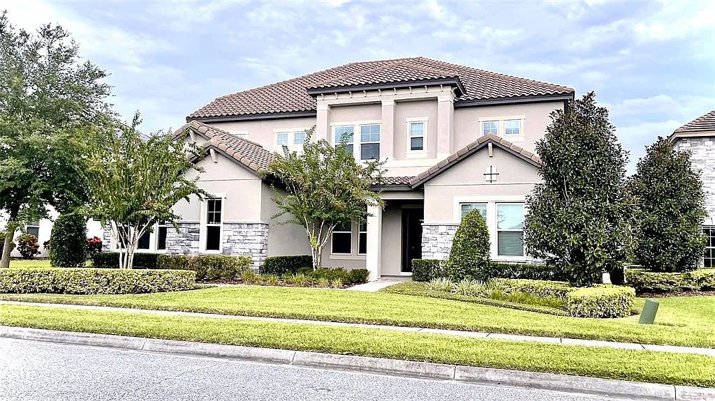 6 bed, 6.5 bath, 5174 sqft, $7,500 — Photo 1