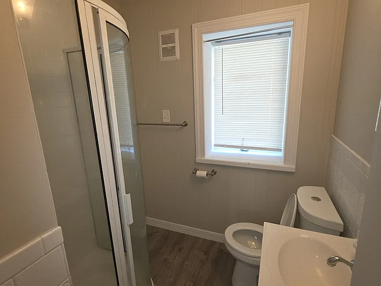 316 Hutchinson Ave — Photo 23