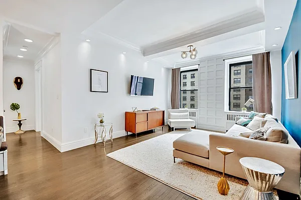 Sold by Bold New York | media 7