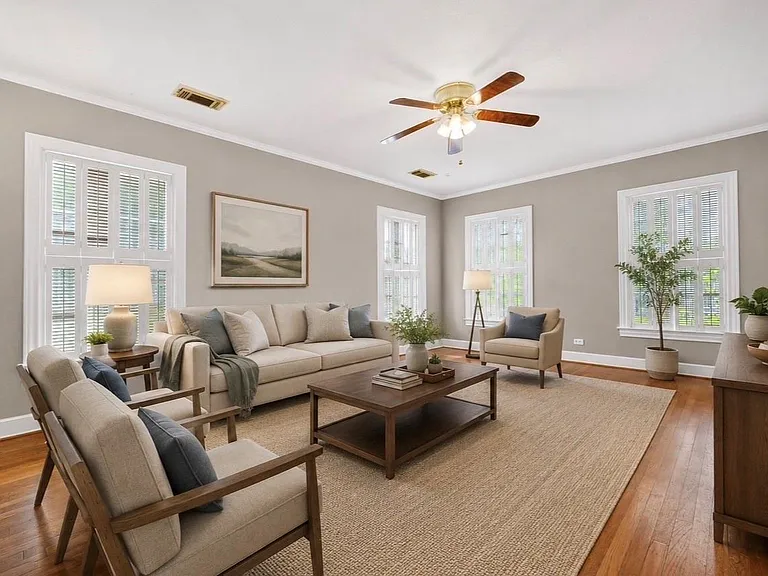 1210 Shearn St — Photo 4