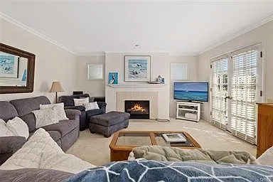 3 bed, 1979 sqft, $10,000 — Photo 4