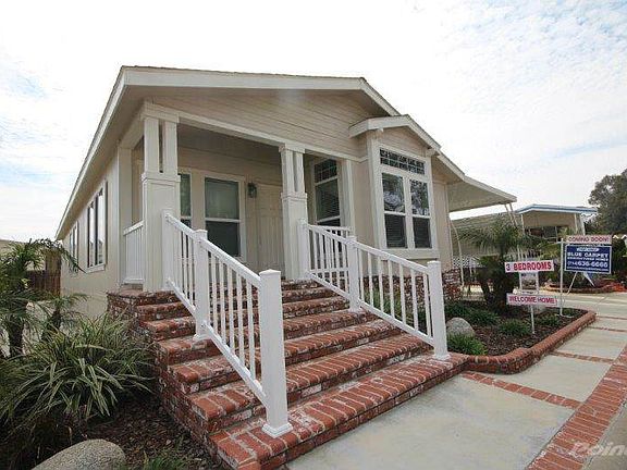 Front Porch w/Bullnosed Brick $$$$