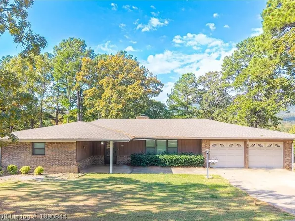 100 Royal Oak Dr, Poteau, OK 74953