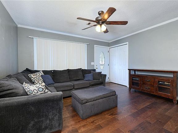 4th image of 5003 Shirley Ann Dr