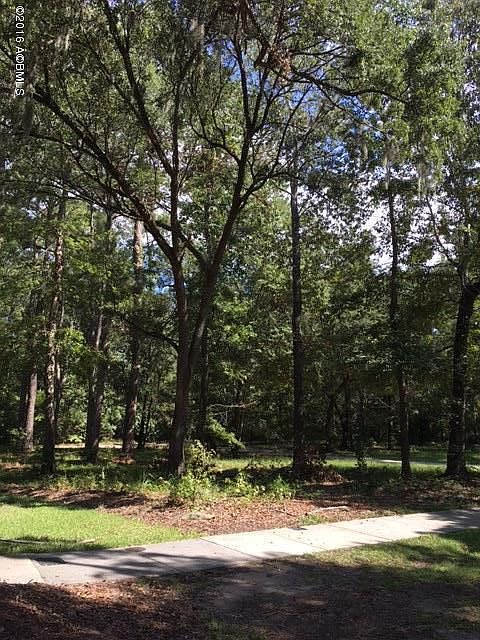 1st image of 19 Phillip Dr