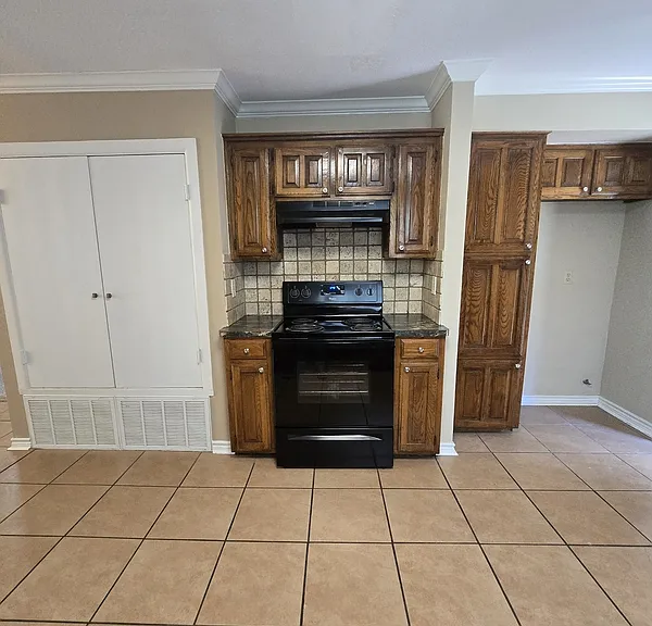 1822 Northwood Ct — Photo 15