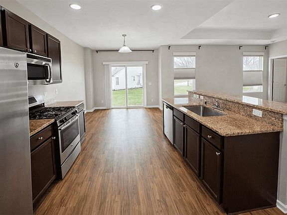 3rd image of 8248 Stamford Rd