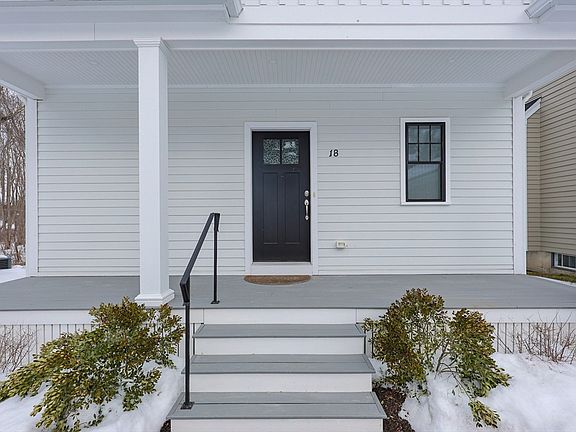 2nd image of 18 Lenox Ln #18