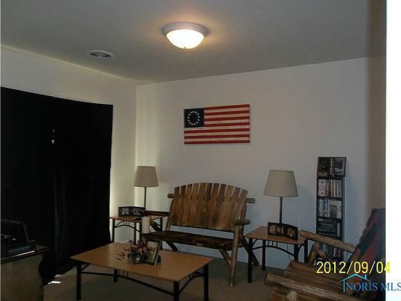 5th image of 704 Heritage Dr #127