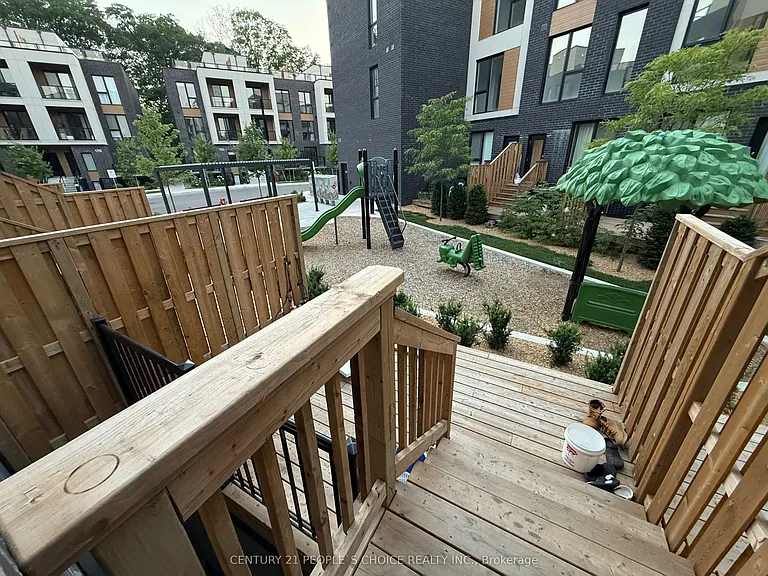 180 Clonmore Dr S #8 — Photo 22
