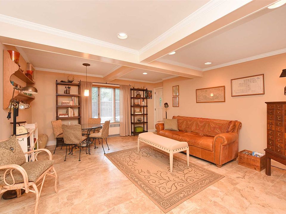 2nd image of 213 Seaman Ave