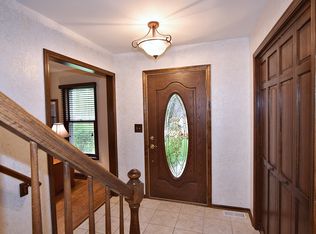 1892 Fays Ln, Sugar Grove, IL 60554