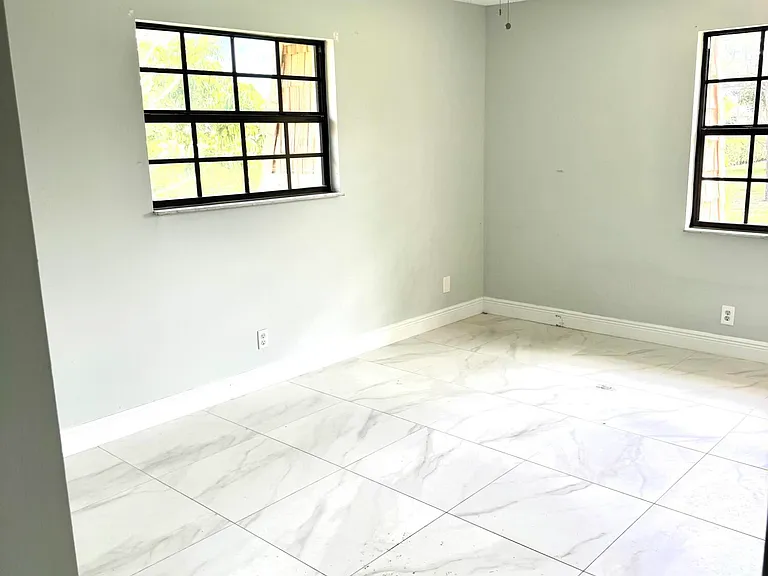 4121 Oak Terrace Dr — Photo 4