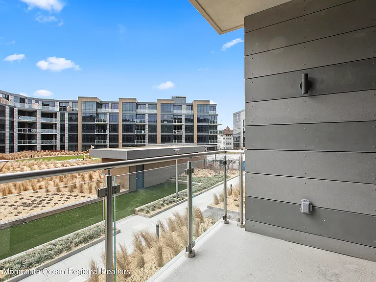 15 Morris Ave #309 — Photo 25