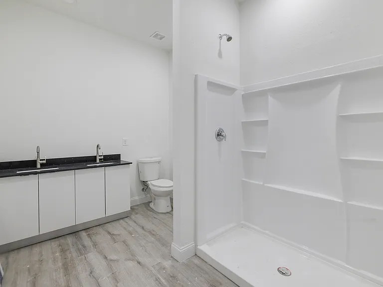 1213 County St E — Photo 17
