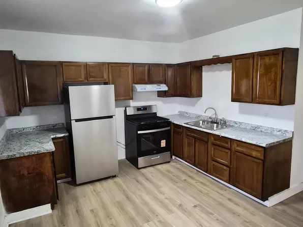 730 Indiana Ave #1, Glassport, PA 15045