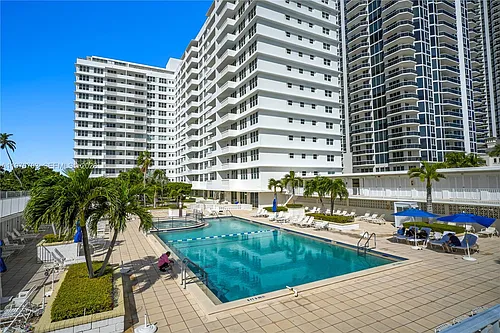 4747 Collins Ave #1403 Photo 1