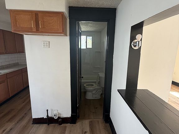2nd image of 415 Oliver St #3