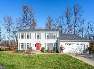 5551 Queen Victoria Ct, Burke, VA 22015